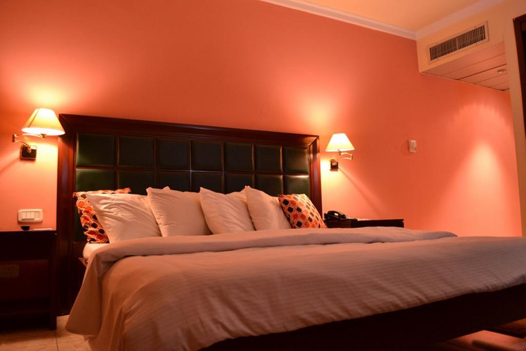 Transcorp Hotels Calabar Room photo